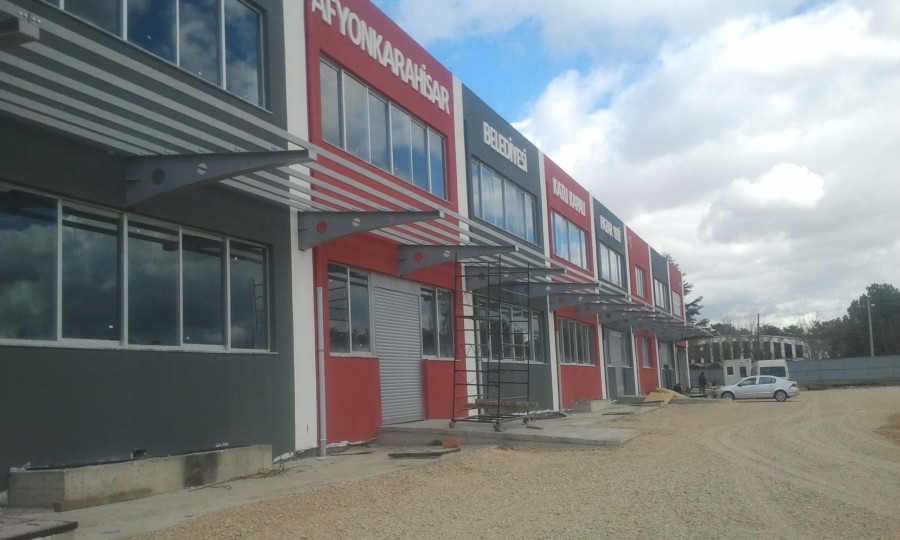 AFYON BELEDİYESİ  KATLI PAZARYERİ